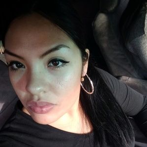 Meet your Posher, Fatima